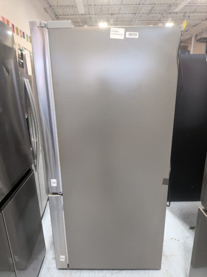 LG LF25H6200S 25 cu. ft. 3-Door French Door Refrigerator with Hybrid Handle Design - Image 4