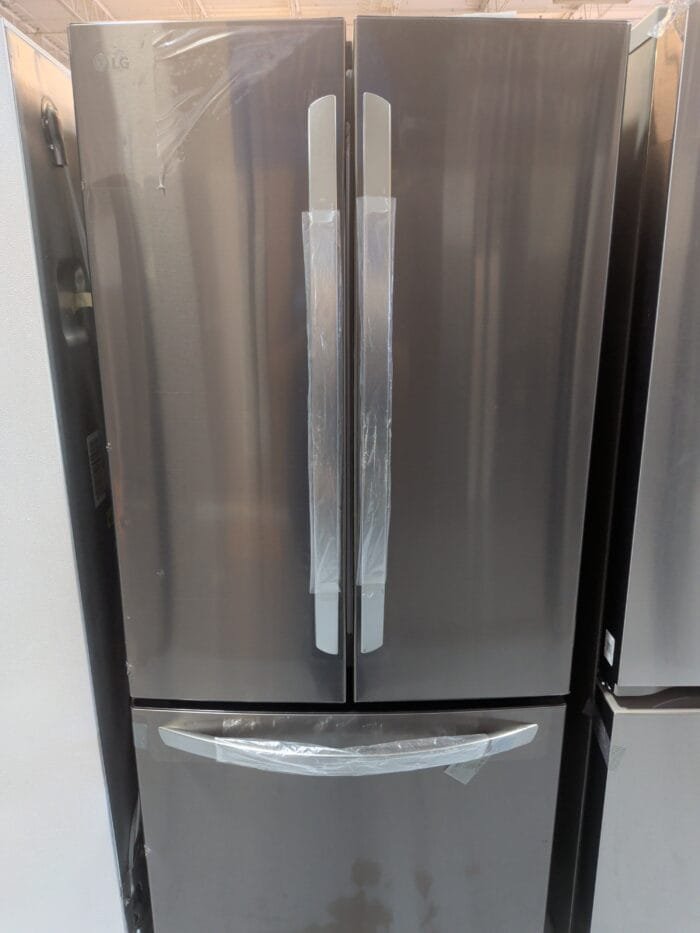 LG LFCS22520D 22 cu. ft. French Door Refrigerator - Image 11