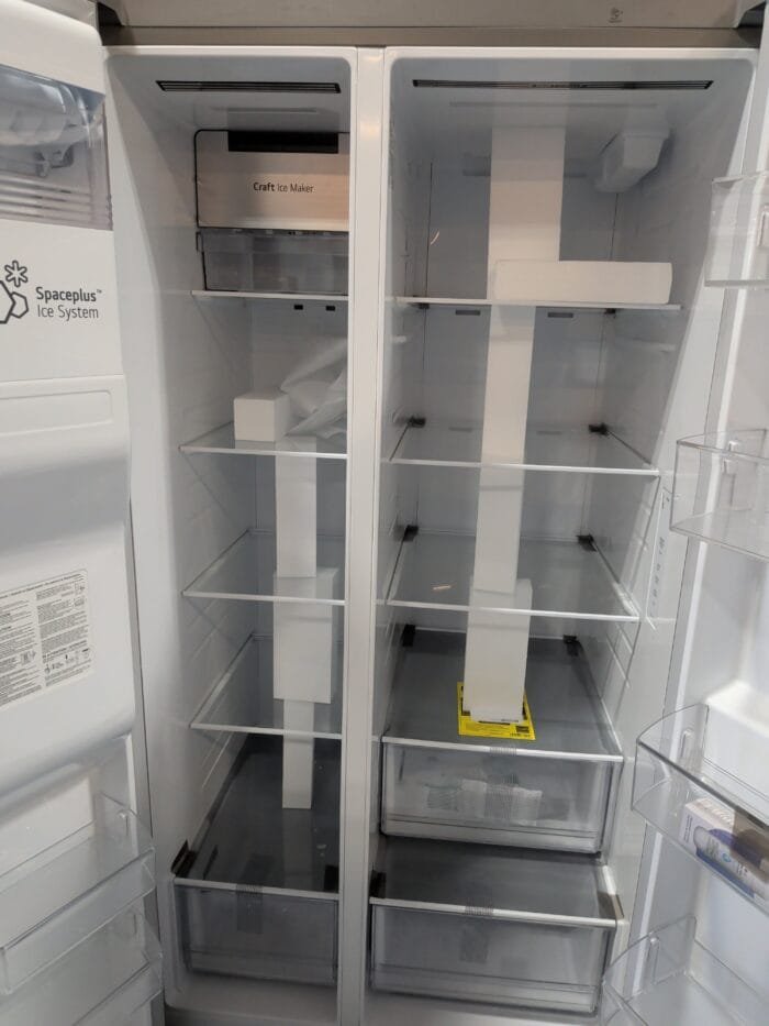 LG LHSXS2706S 27 cu. ft. Side-by-Side Refrigerator with Craft Ice - Image 3