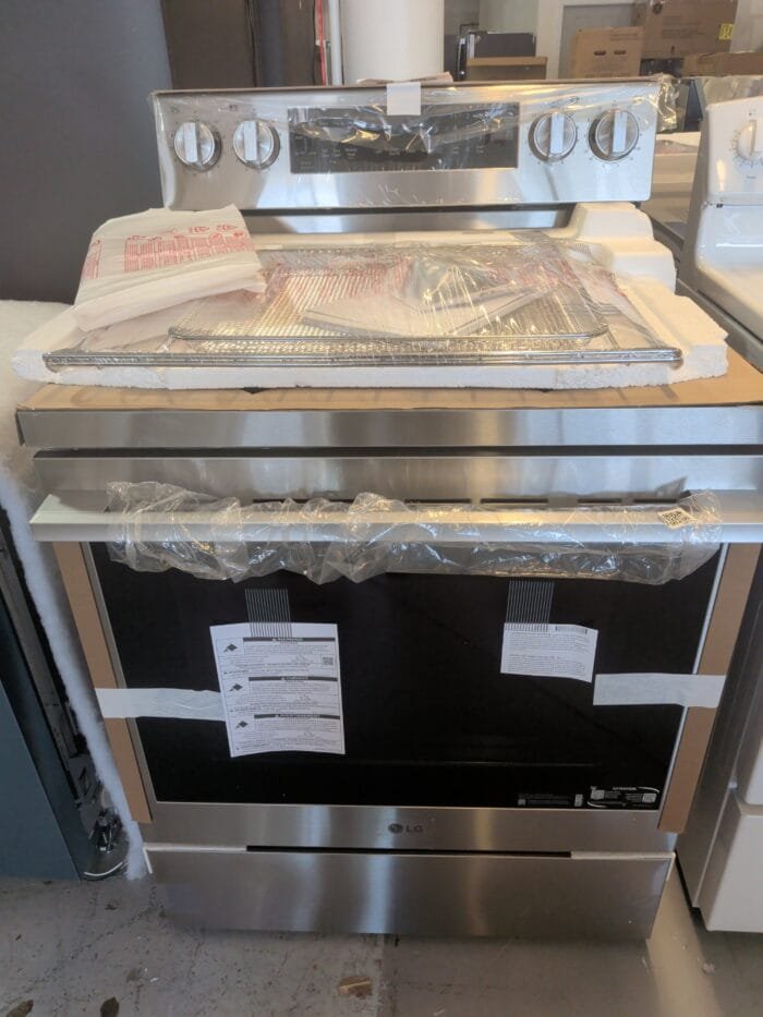 LG LREN6325XE 30 in., 6.3 cu. ft. Smart Wi-Fi True Convection Insta View 5-Burner Electric Oven w/ Air Fry Printproof Stainless Steel - Image 5