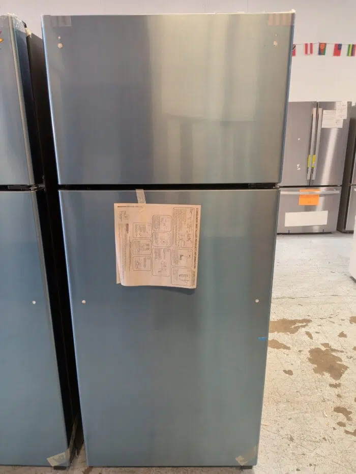 GE GIE18GSNRSS  ENERGY STAR  17.5 Cu. Ft. Top-Freezer Refrigerator - Image 2