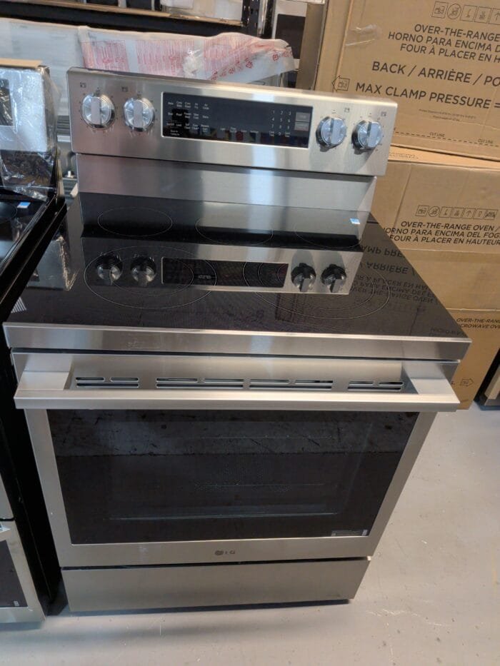 LG LREN6324XE  30 in., 6.3 cu. ft. Smart Wi-Fi True Convection Insta View 5-Burner Electric Oven w/ Air Fry Printproof Stainless Steel - Image 2