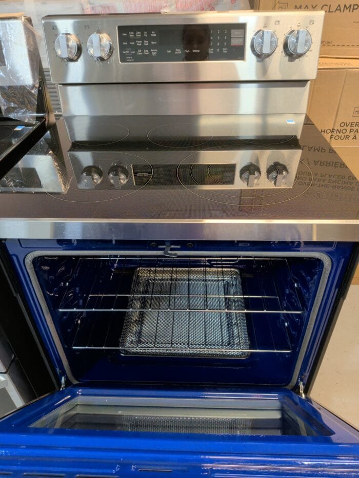 LG LREN6324XE  30 in., 6.3 cu. ft. Smart Wi-Fi True Convection Insta View 5-Burner Electric Oven w/ Air Fry Printproof Stainless Steel - Image 3