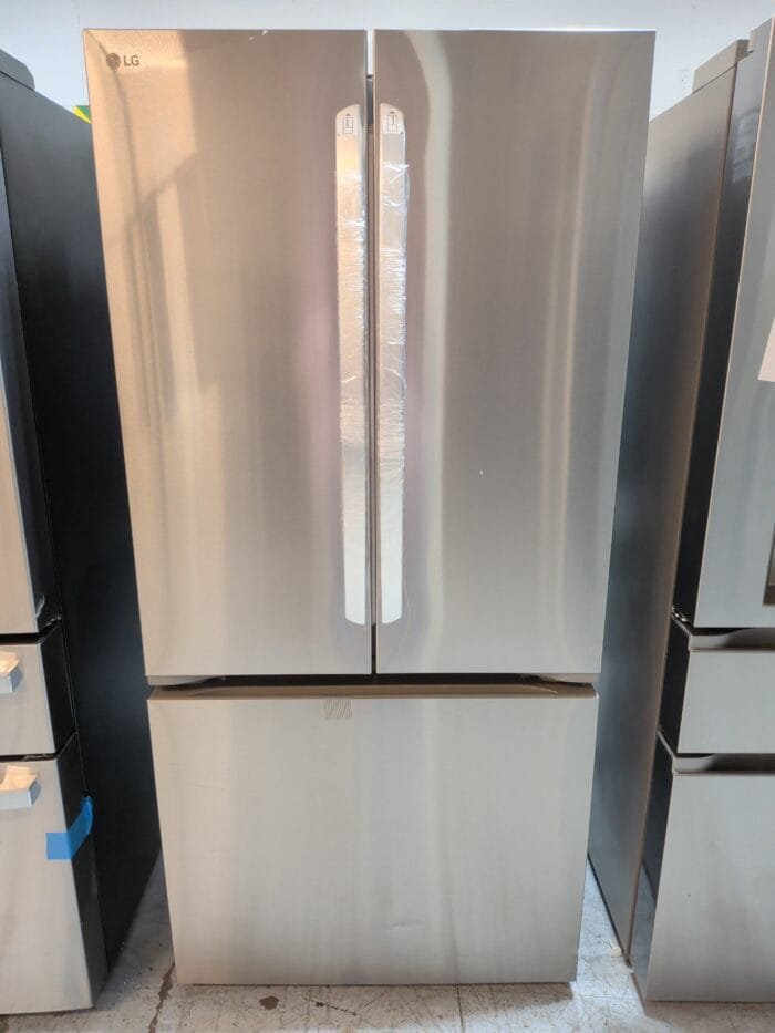 LG LF21G6200S 21 cu. ft. 3-Door French Door, Counter-Depth MAX Refrigerator - Image 2