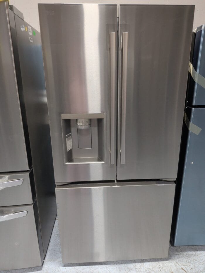 LG LF25H6330S 25 cu. ft. Standard-Depth MAX 3-Door French Door Refrigerator with External Ice and Water Dispenser - Image 2