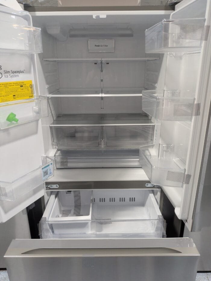 LG LF20G6331S 20 cu. ft. 3-Door French Door, Counter-Depth MAX™ Refrigerator with Hybrid Handles - Image 3