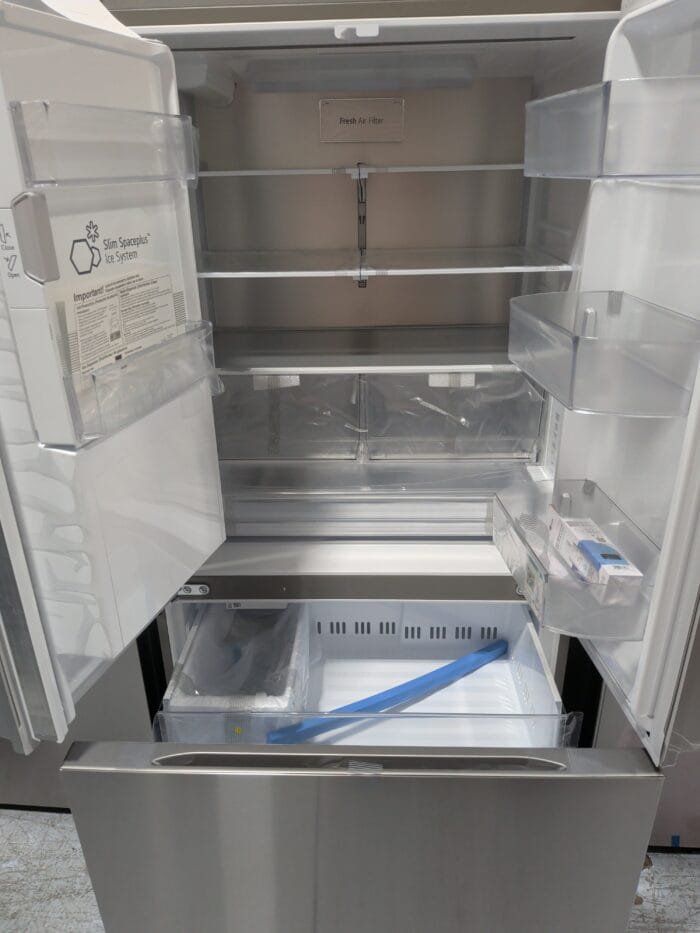 LG LF24Z6530S LG Counter-Depth MAX  with Zero Clearance  3-Door French Door Refrigerator with Thin Door Design - Image 3