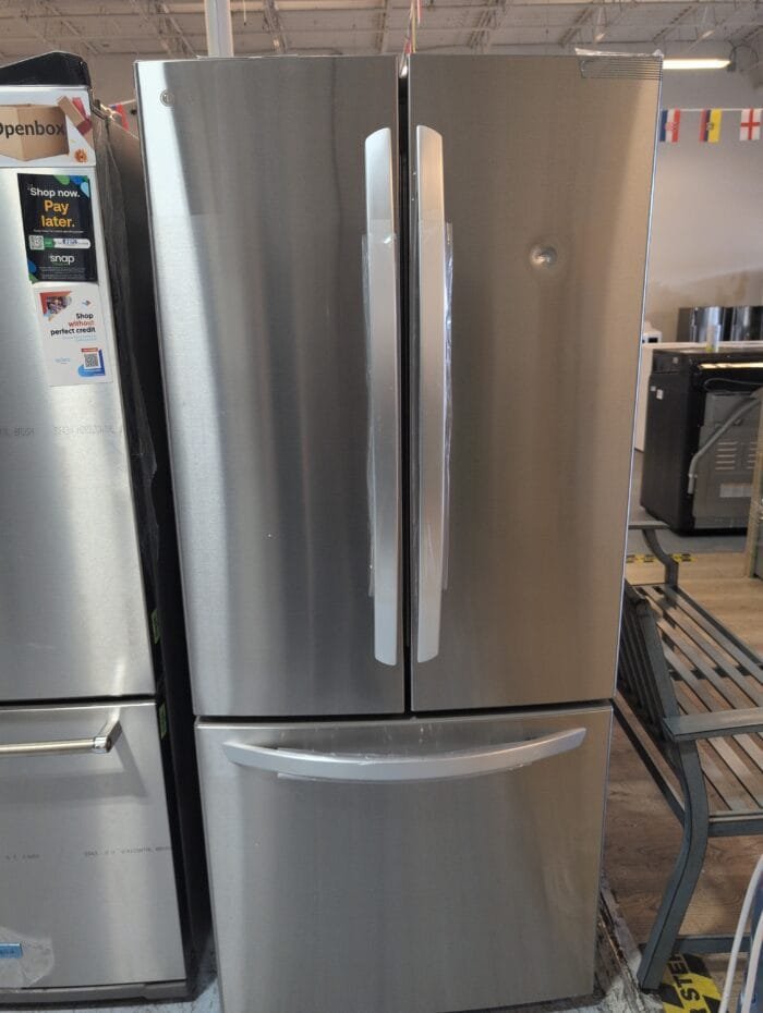 LG LFCS22520S 22 cu. ft. 30 Inch Wide French Door Refrigerator - Stainless Steel - Image 2