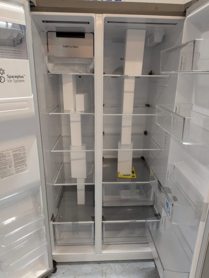 LG LHSXS2706S 27 cu. ft. Side-by-Side Refrigerator with Craft Ice - Image 3