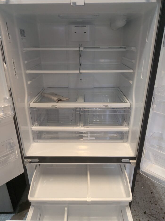 GE GFE26JYMFS ENERGY STAR 25.7 Cu. Ft. Fingerprint Resistant French-Door Refrigerator - Image 3