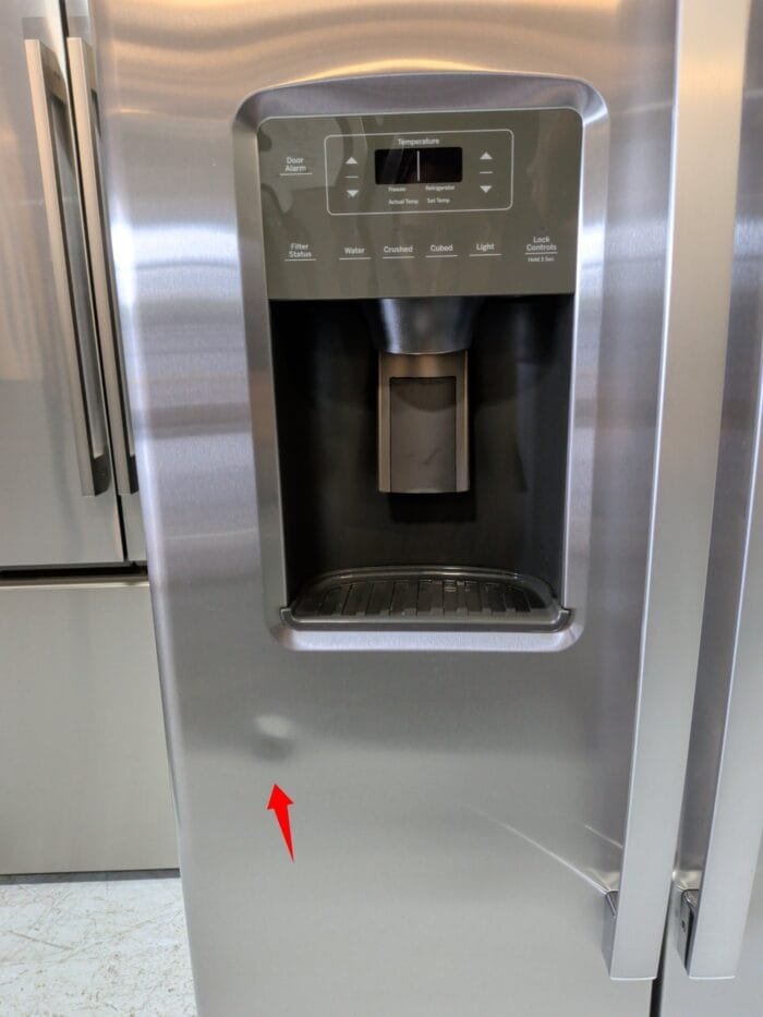 GE GSE25GYPFS 25.3 Cu. Ft. Side-By-Side Refrigerator - Image 4