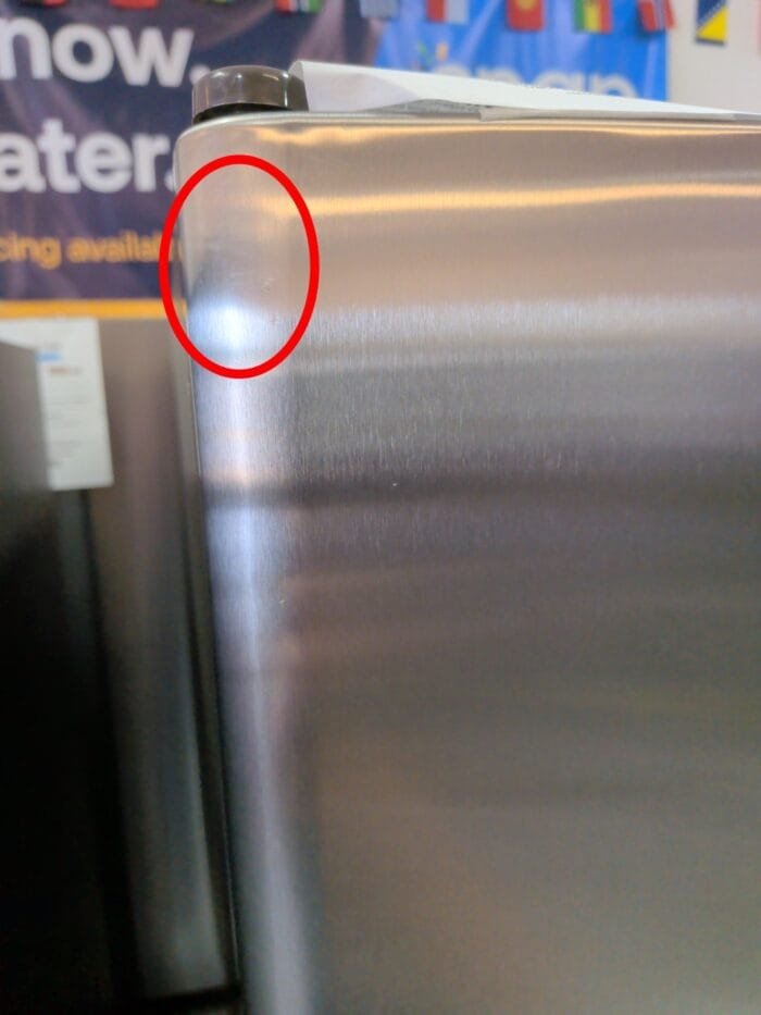 GE GSE25GYPFS 25.3 Cu. Ft. Side-By-Side Refrigerator - Image 9