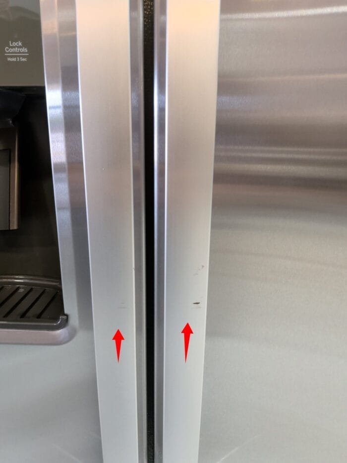GE GSE25GYPFS 25.3 Cu. Ft. Side-By-Side Refrigerator - Image 6