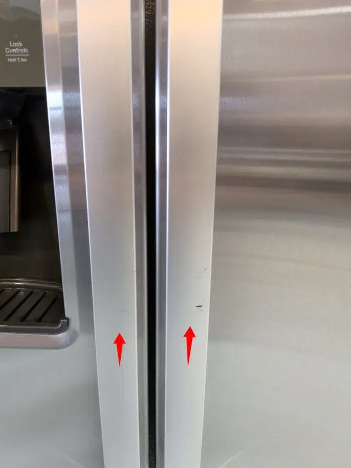GE GSE25GYPFS 25.3 Cu. Ft. Side-By-Side Refrigerator - Image 4