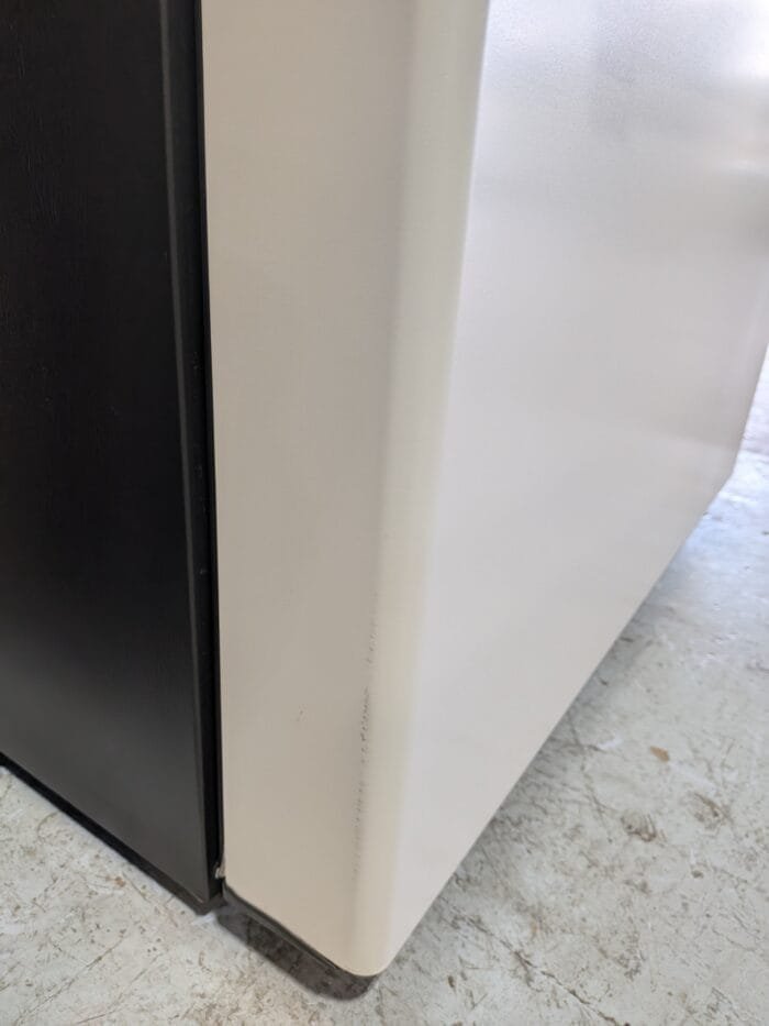 CAFE CYE22TP4MW2 22.2 cu. ft. Smart French Door Refrigerator with Hot Water Dispenser in Matte White, Counter Depth - Image 5