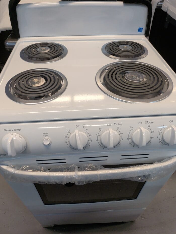 RAS240DMWW Hotpoint 24 in. 4-Burner Element Free-Standing Electric Range Oven in White - Image 6