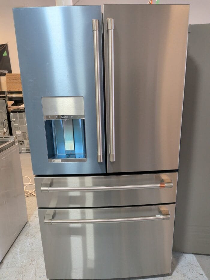 CAFÉ 22.3 Cu. Ft. Smart Counter-Depth 4-Door French-Door Refrigerator CXE22DP2PIS1 - Image 2