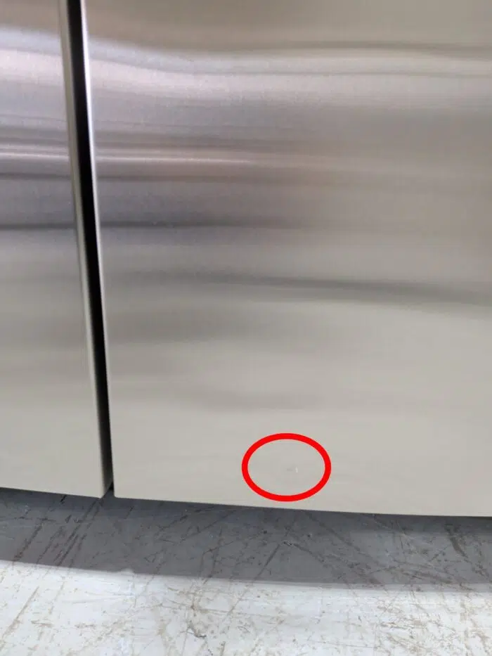 GE GSS25GYPFS 25.3 Cu. Ft. Side-By-Side Refrigerator - Image 4