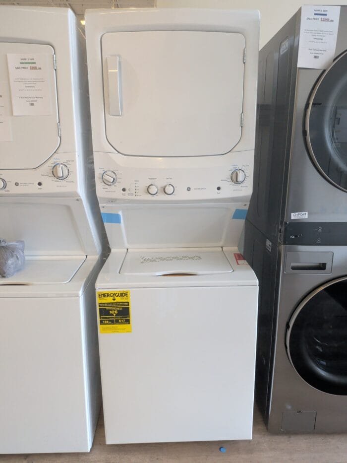 GE GUD27ESSMWW 3.8 cu. ft. Washer 5.9 cu. ft. Electric Dryer Combo in White - Image 2