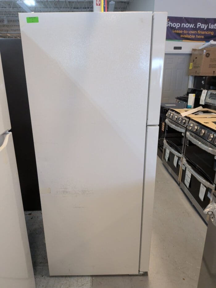 FFTR1835VW Frigidaire 30 in. 18.3 cu. ft. Top Freezer Refrigerator, Garage Ready - Image 4