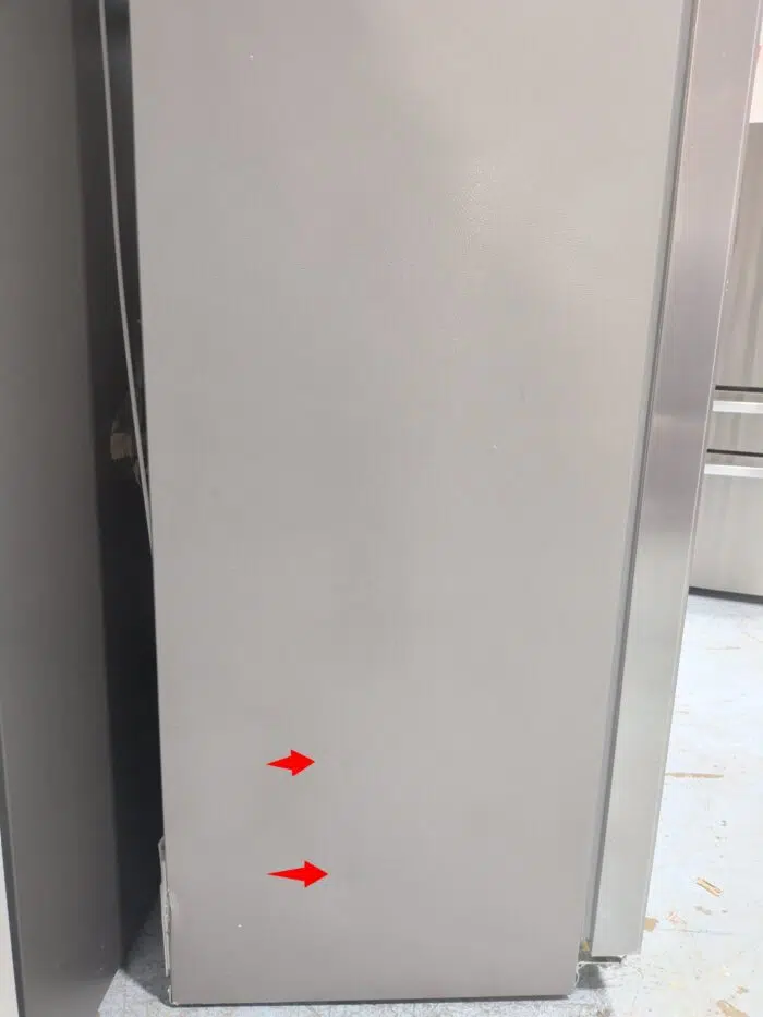 FRSC2333AS Frigidaire 22 Cu. Ft. 36" Counter Depth Side by Side Refrigerator - Image 4