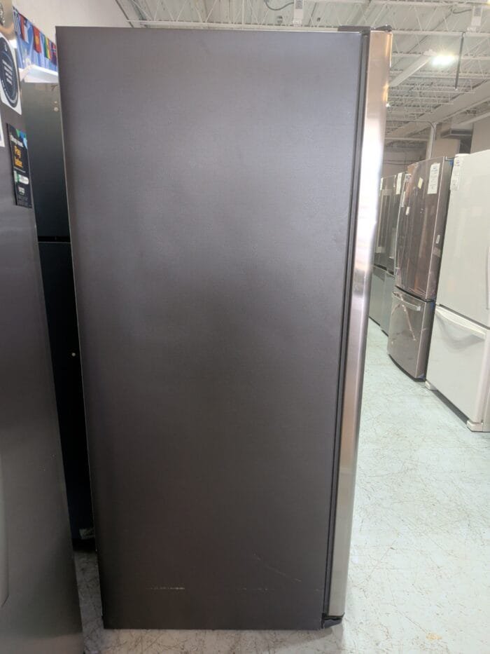 GE GSE25GYPFS ENERGY STAR 25.3 Cu. Ft. Side-By-Side Refrigerator - Image 4