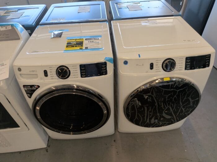 GE GFW655SSVWW 5.0 cu. ft. Capacity Smart Front Load Steam Washer with SmartDispense™ UltraFresh Vent System with OdorBlock™ and Steam & GFD65ESSVWW  7.8 cu. ft. Capacity Smart Front Load Electric Dryer with Steam and Sanitize Cycle - Image 3