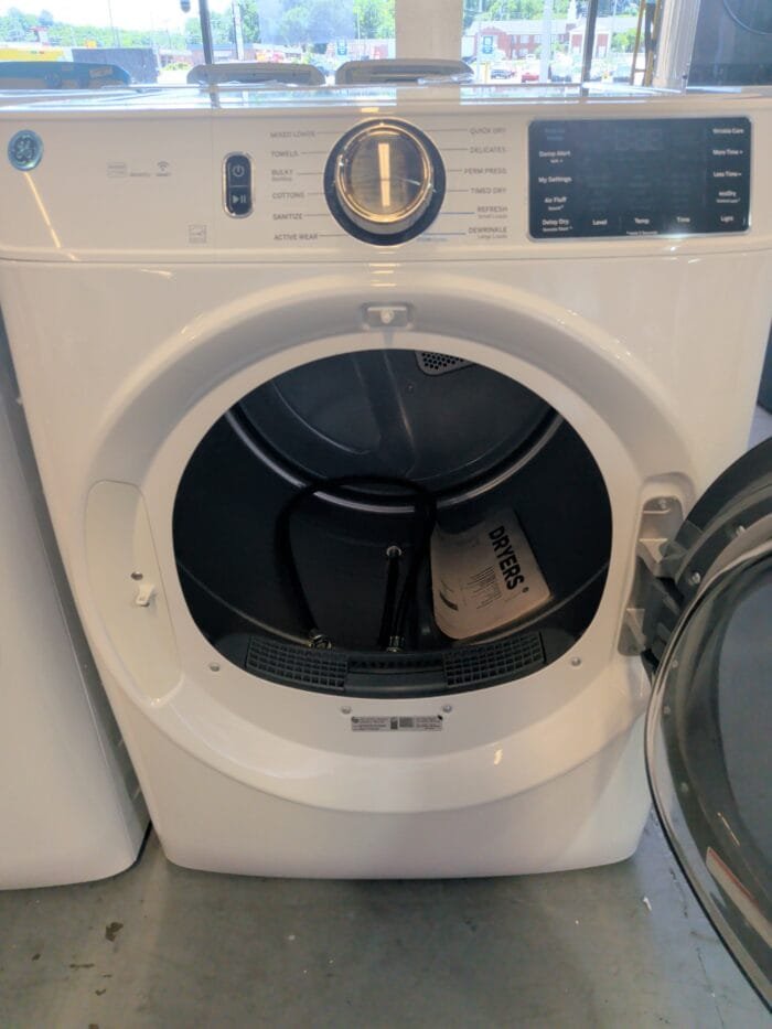 GE GFW655SSVWW 5.0 cu. ft. Capacity Smart Front Load Steam Washer with SmartDispense™ UltraFresh Vent System with OdorBlock™ and Steam & GFD65ESSVWW  7.8 cu. ft. Capacity Smart Front Load Electric Dryer with Steam and Sanitize Cycle - Image 5