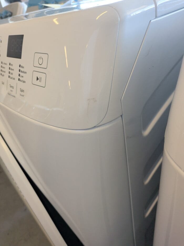 GE GFW350SSYWW 4.6 cu. ft. Smart Front Load Washer in White with UltraFresh Vent System and OdorBlock & GFD35ESSYWW 7.8 cu. ft. Capacity Smart Front Load Electric Dryer - Image 6