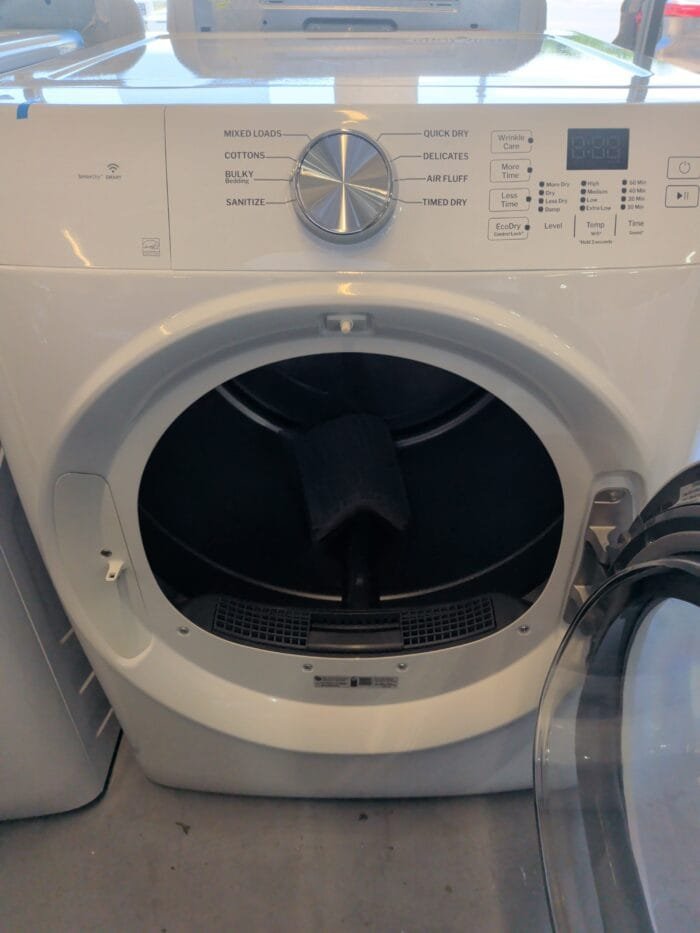 GE GFW350SSYWW 4.6 cu. ft. Smart Front Load Washer in White with UltraFresh Vent System and OdorBlock & GFD35ESSYWW 7.8 cu. ft. Capacity Smart Front Load Electric Dryer - Image 10