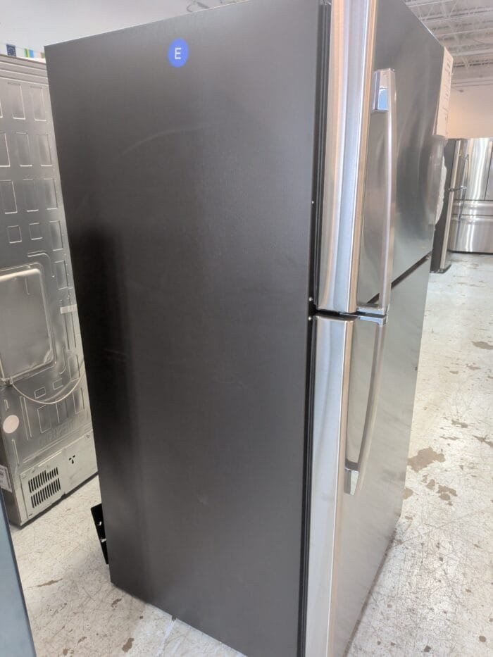 GE GIE22JSNRSS  Energy Star 21.9 Cu. Ft. Top-Freezer - Image 5