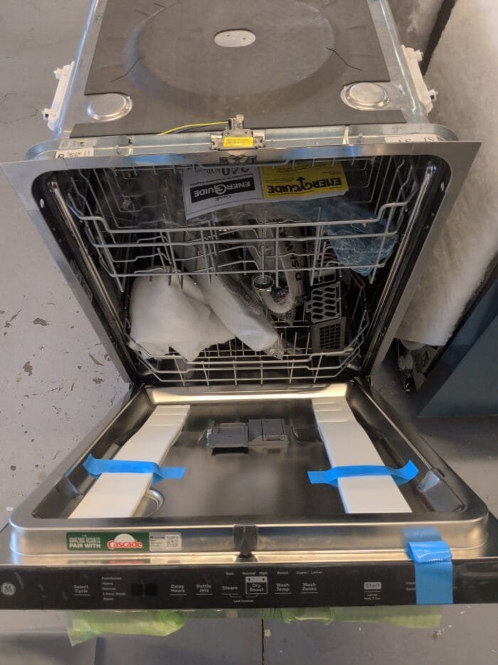 GE GDT670SYVFS 24 in. Fingerprint Resistant Stainless Top Control Built-In Tall Tub Dishwasher with 3rd Rack, Bottle Jets, 45 dBA - Image 3