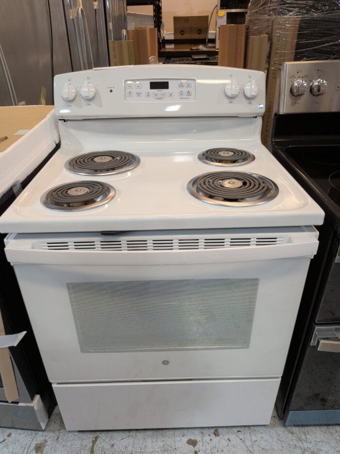 GE JB256DMWW 30" Free-Standing Electric Range - Image 2