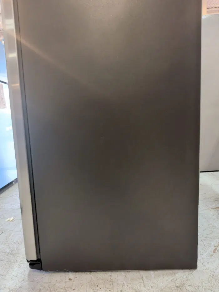 GE GSE25GYPFS 25.3 Cu. Ft. Side by Side Refrigerator - Image 5