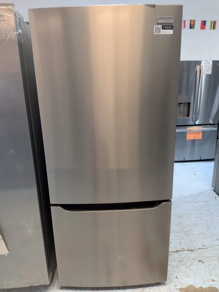 GRBN2012AF Frigidaire Gallery 20 Cu. Ft. Standard-Depth Bottom Freezer Refrigerator - Image 2