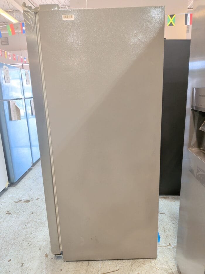 GRSS2352AF  Frigidaire Gallery 22 Cu. Ft. 33" Standard-Depth Side-by-Side Refrigerator - Image 5