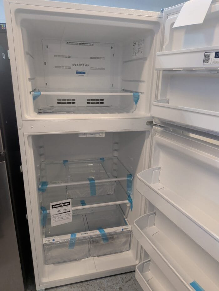 FFTR1835VW Frigidaire 30 in. 18.3 cu. ft. Top Freezer Refrigerator, Garage Ready - Image 3