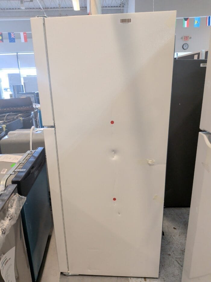 FFTR1835VW Frigidaire 30 in. 18.3 cu. ft. Top Freezer Refrigerator, Garage Ready - Image 4