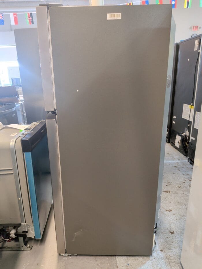 FFHT1425VV Frigidaire 14 Cu. Ft. Top Freezer Refrigerator - Image 4