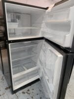 GE GIE22JTNRBB 21.9 Cu. Ft. Top Freezer Refrigerator - Image 3