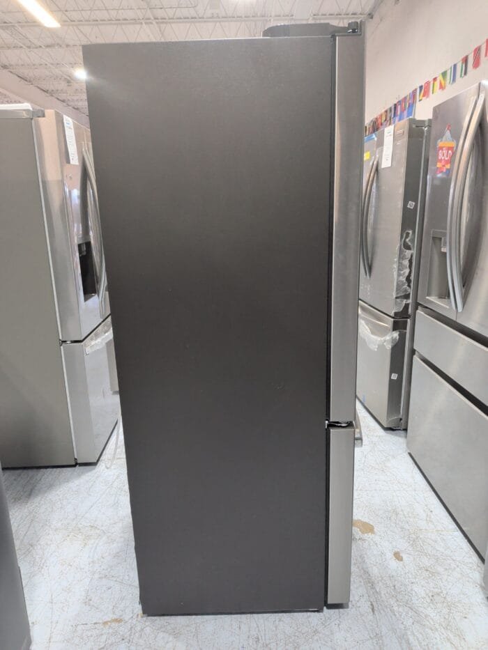 GE GWE22JYMFS 21.9 Cu. Ft. Fingerprint Resistant Counter-Depth French-Door Refrigerator - Image 5