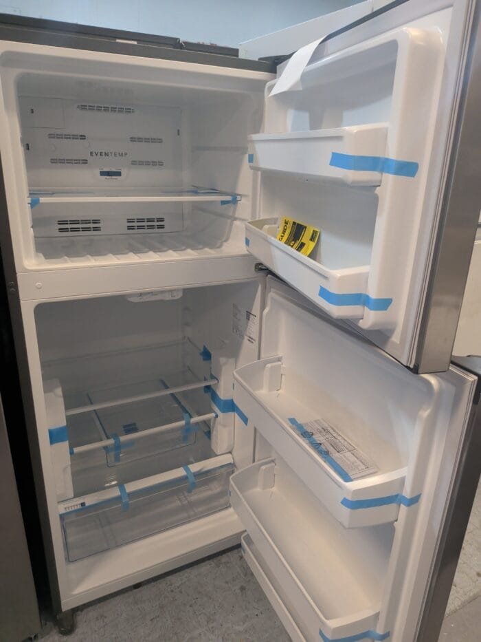 FFHT1425VV Frigidaire 13.9 Cu ft Top Freezer Refrigerator - Image 3
