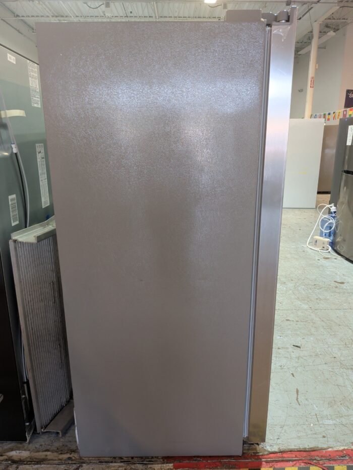 FRIGIDAIRE FRSS2623AS 25.6 Cu. Ft. 36" Standard Depth Side by Side Refrigerator - Image 4