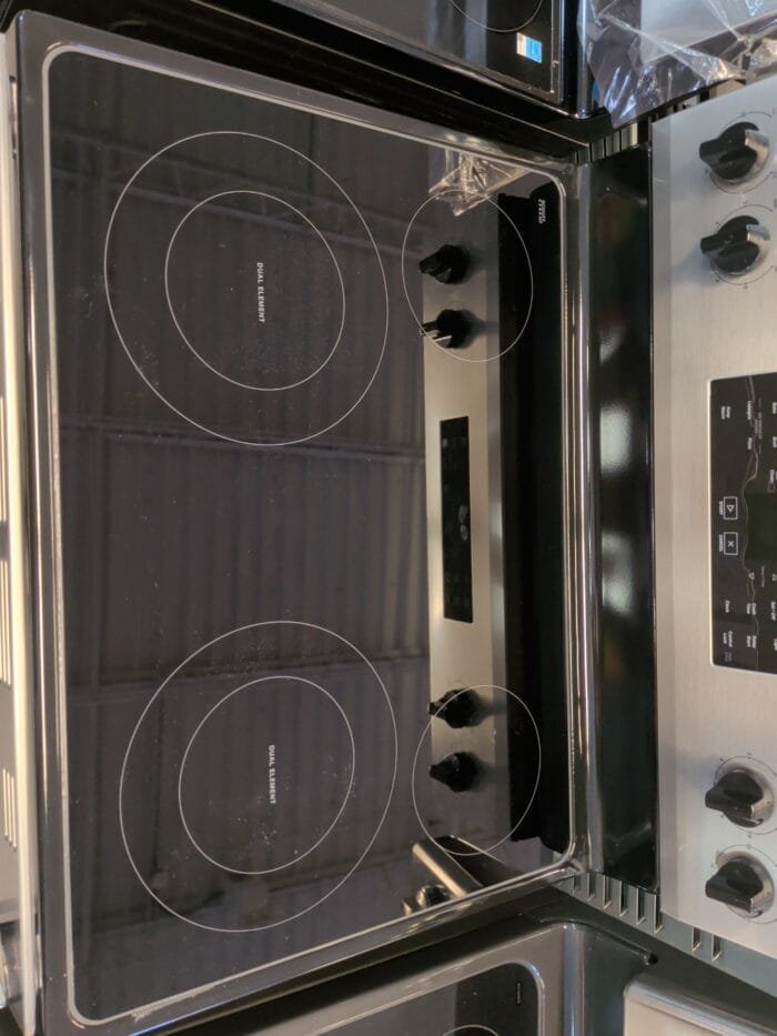 Whirlpool WFES3530RS Oven Range #A4LL9U3ROAMY - Image 4